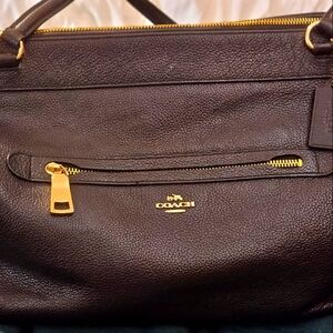 Large Coach Bag Leather Black with Gold.